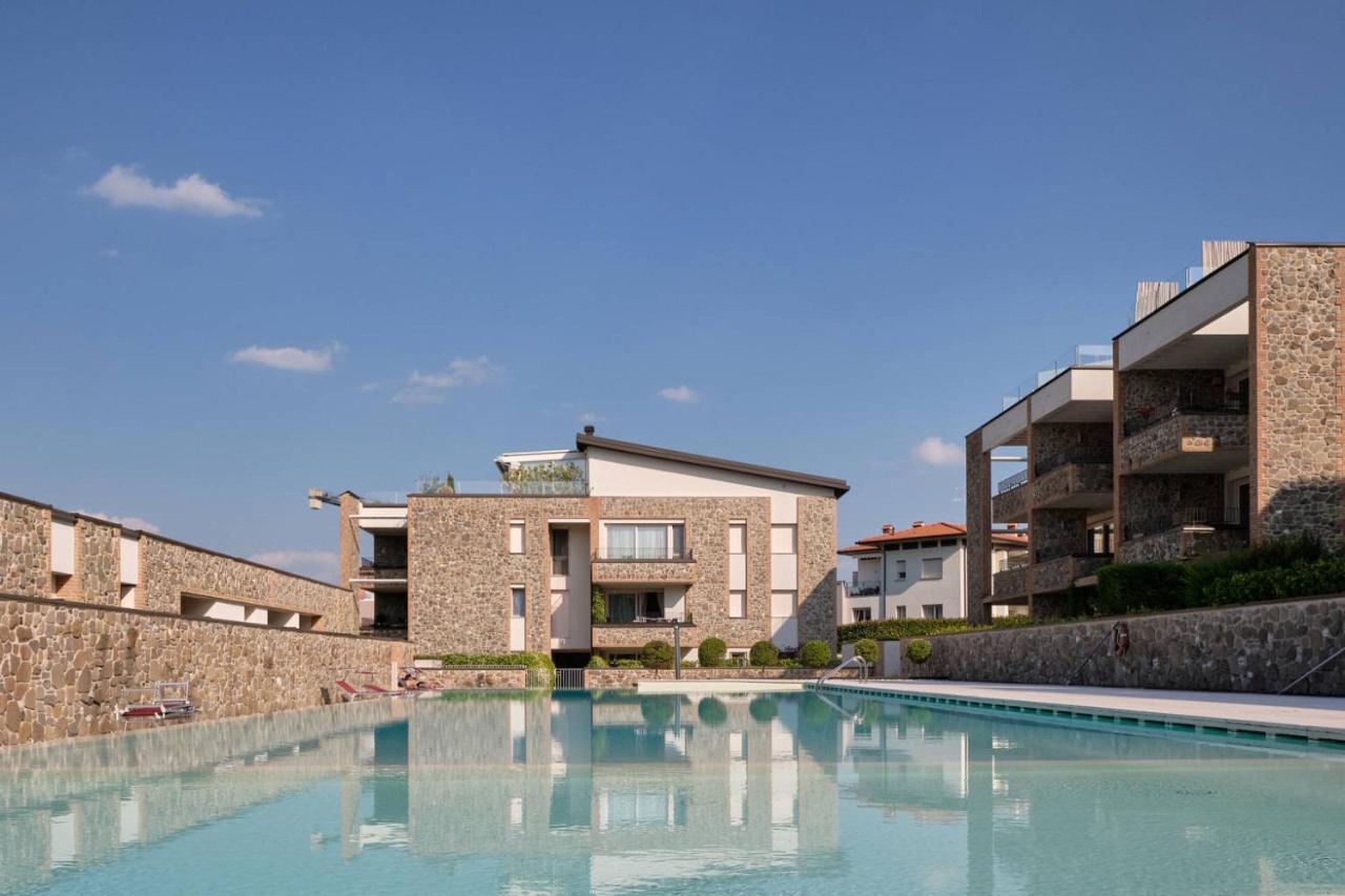 Warda B11 Apartment Desenzano del Garda Bagian luar foto