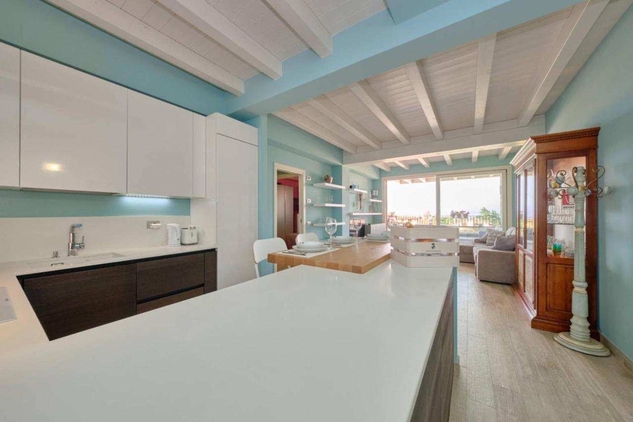 Warda B11 Apartment Desenzano del Garda Bagian luar foto